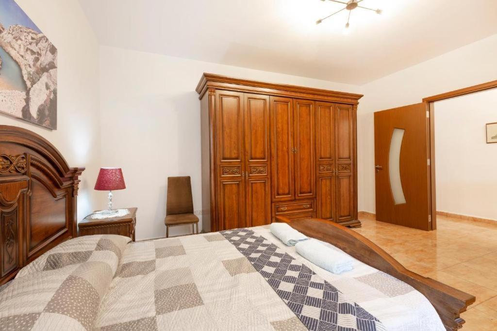 Gudja - Lovely 3 Bedroom Unit With Own Private Entrance Zewnętrze zdjęcie