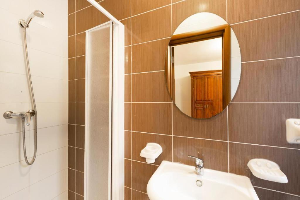 Gudja - Lovely 3 Bedroom Unit With Own Private Entrance Zewnętrze zdjęcie